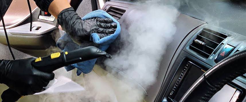 Steam Cleaning vs Traditional Car Washing